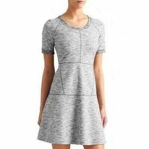 Athlete En Route Fit and Flare Dress Women's Size Medium Heather Gray Minimalist